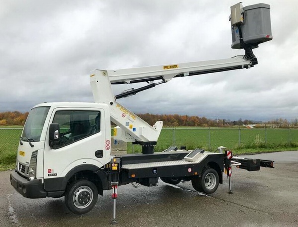 Автовышка Palfinger P200TXE 20 м на базе Nissan NT400