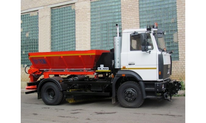 Комбинированная дорожная машина КО-713Н-42