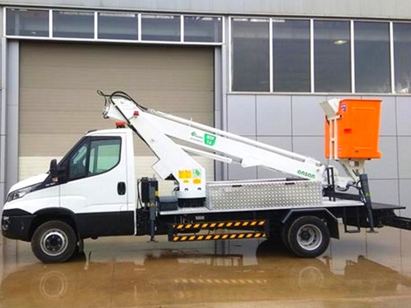 Автовышка Ansan ATP-16 16 м на базе Iveco Daily