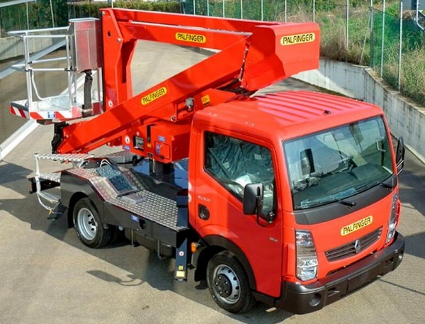 Автовышка Palfinger P240A 23,2 м на базе Renault Maxity