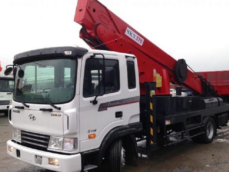 Автовышка Novas SKY-370 37 м на базе Hyundai HD120