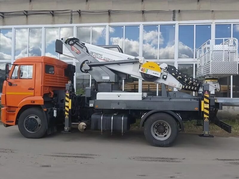 Автовышка Novas 300 30 м на базе КАМАЗ-43253