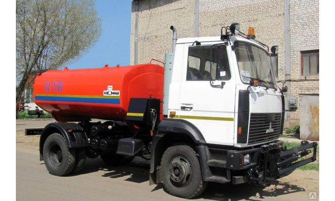 Комбинированная дорожная машина КО-713Н-44