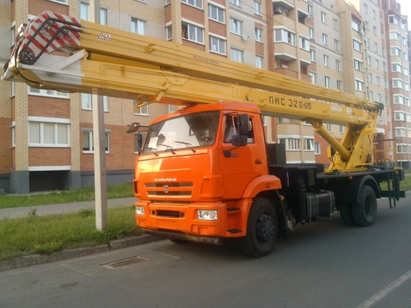 Автовышка ПМС-328-05 28 м на базе КАМАЗ-53605